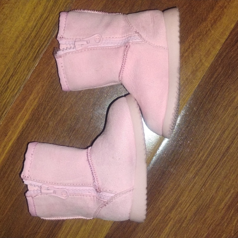 Boots - Picture 3 of 3